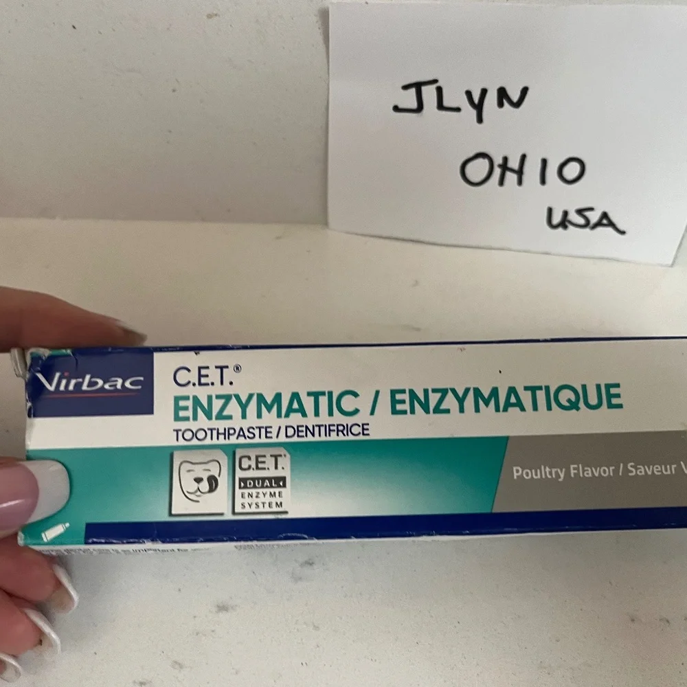 NEW C.E.T. Enzymatic toothpaste ckn flavor Dog cat toothpaste,Beef or ckn deals